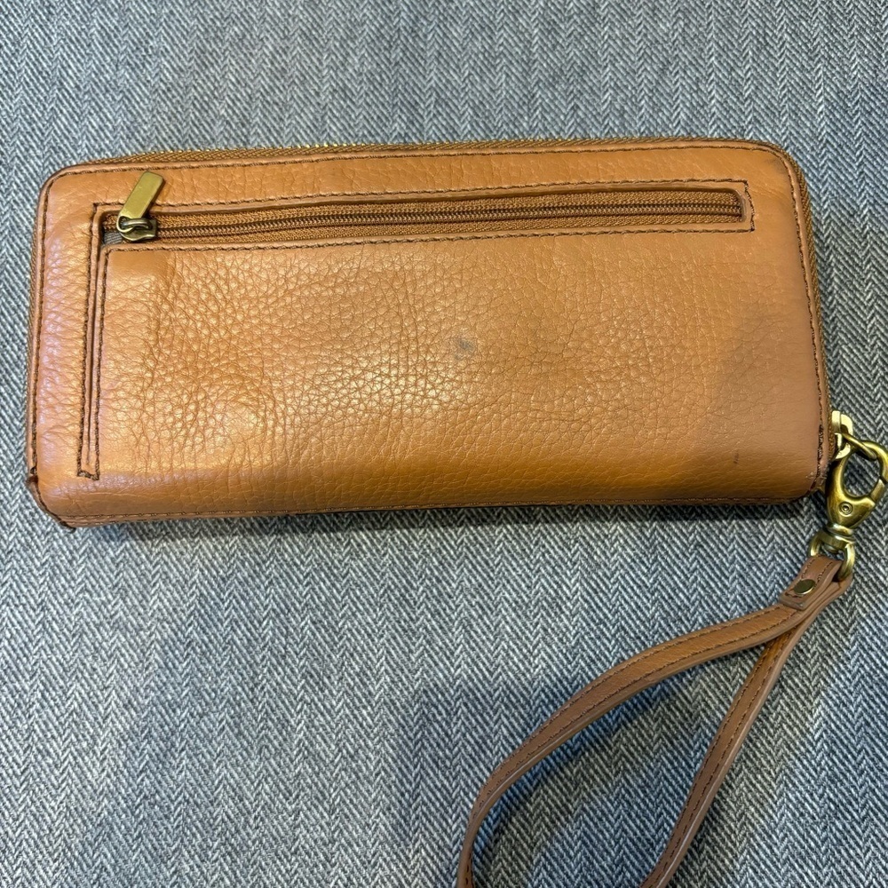 Fossil Pebble Leather Wallet Wristlet - image 2